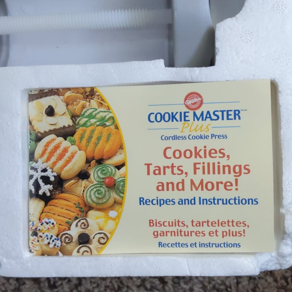 Wilton Cookie Master Plus Cookie Press